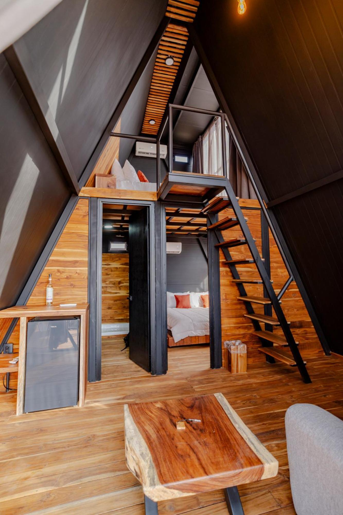 Hotel Coyote Alcocer Zewnętrze zdjęcie